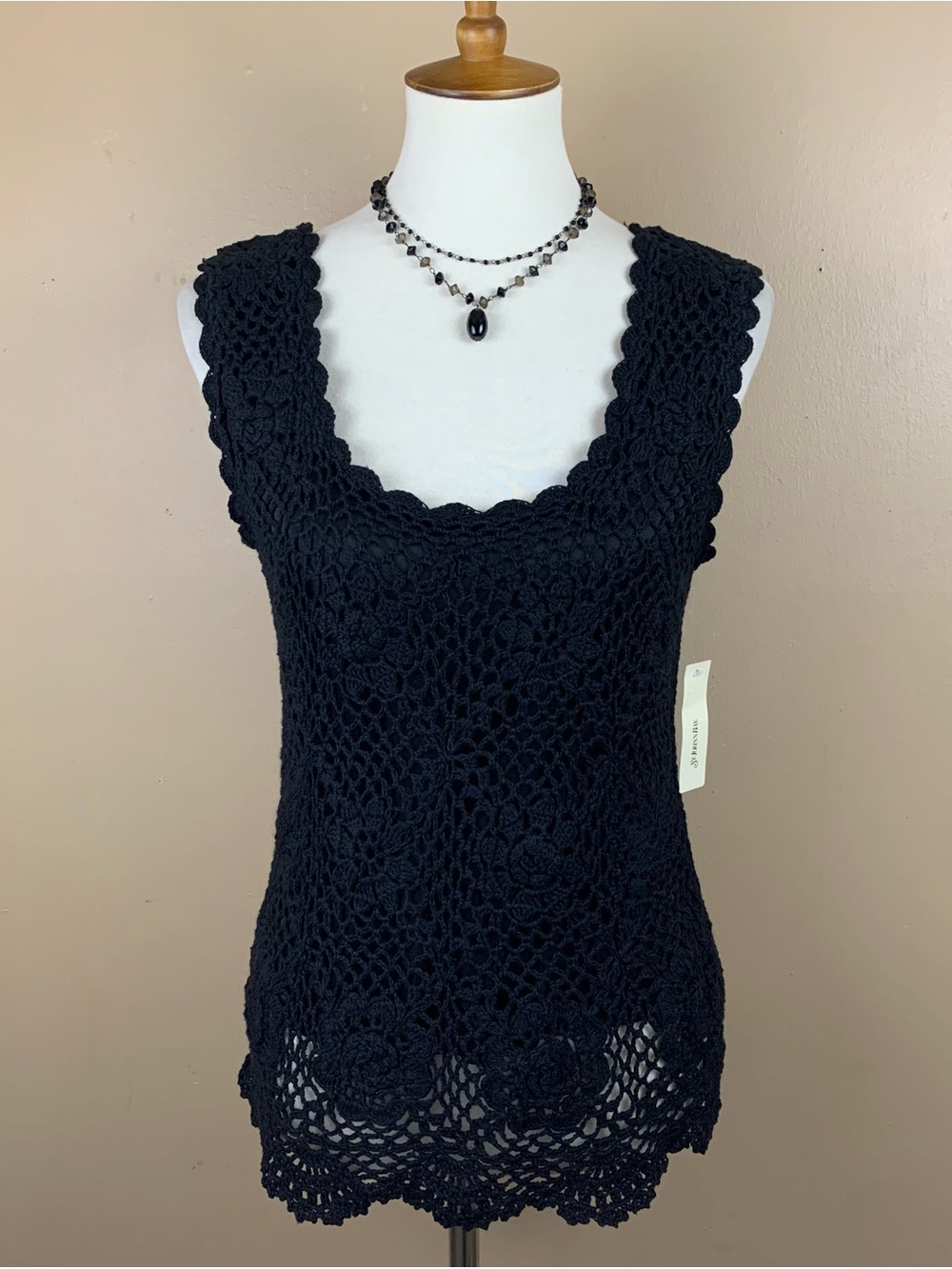 St Johns Bay Top Womens Medium Black Crochet Knit Lined Scalloped Boho Tank NWT